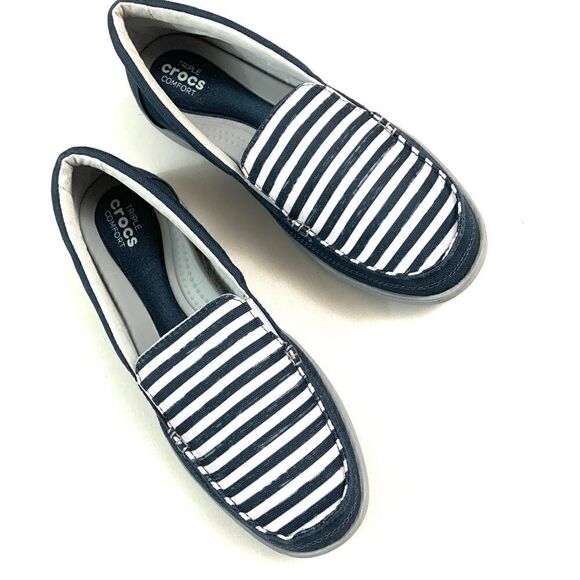 CROCS Slip-on Canvas Flats - Picture 2 of 11